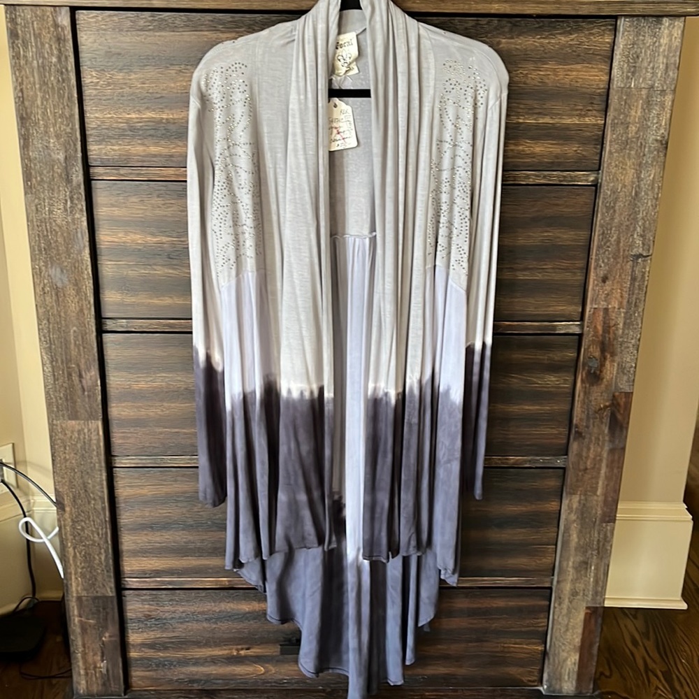 Vocal Grey cardigan duster. Awesome for a nice tall lean look